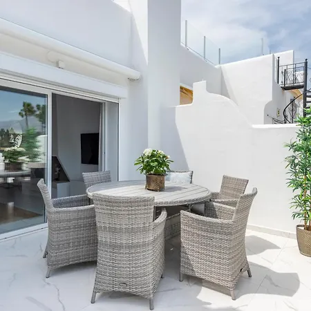 Daire Azahara 2, Contemporary Scandinavian Style Open Plan With 2 Terraces Marbella